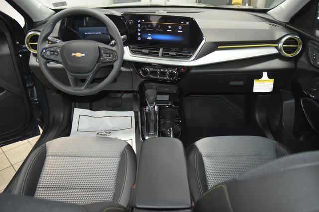 2026 Chevrolet Trax FWD 4dr LT - 23000851 - 27