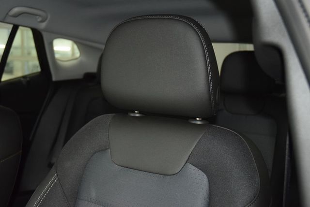 2026 Chevrolet Trax FWD 4dr LT - 23012021 - 37