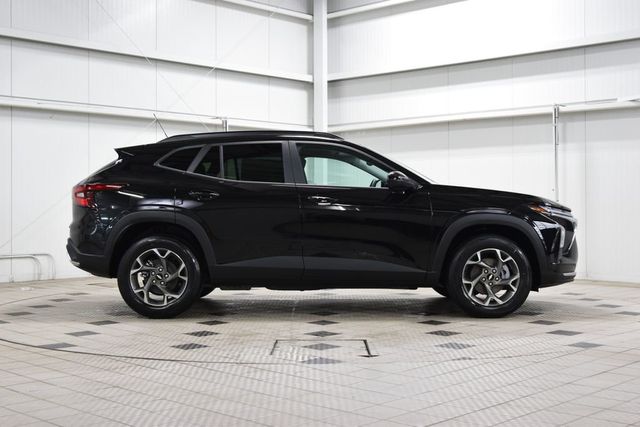 2026 Chevrolet Trax FWD 4dr LT - 23020322 - 12