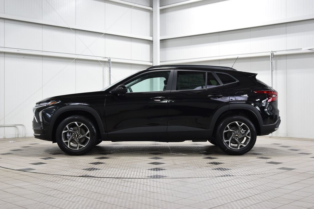 2026 Chevrolet Trax FWD 4dr LT - 23020322 - 8