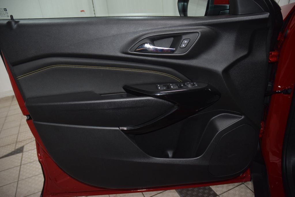 2026 Chevrolet Trax FWD 4dr LT - 23053177 - 40