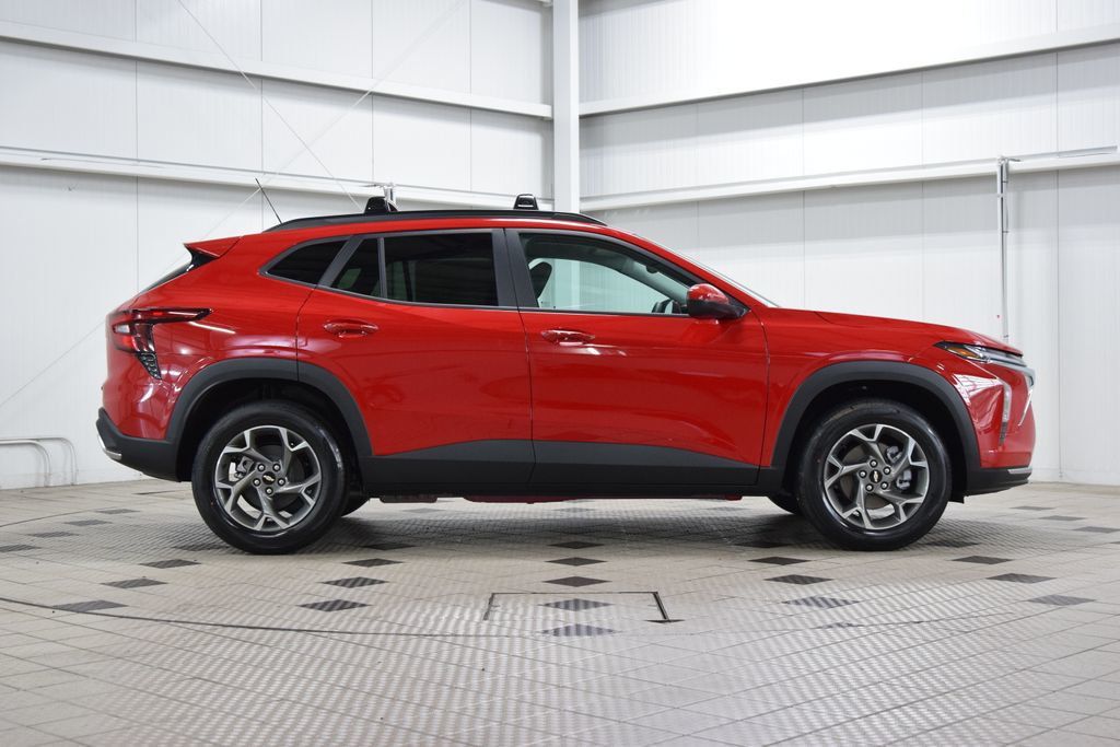 2026 Chevrolet Trax FWD 4dr LT - 23053177 - 8