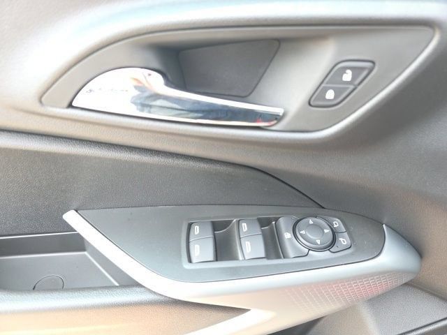 2026 Chevrolet Trax LS - 23077163 - 19