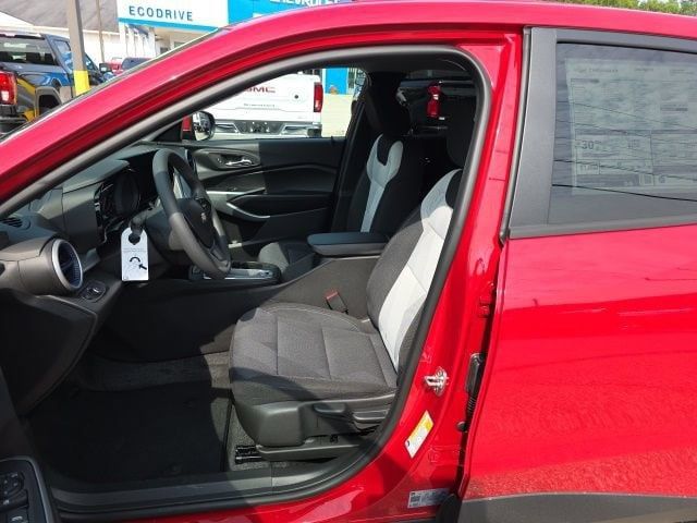 2026 Chevrolet Trax LS - 23077163 - 5