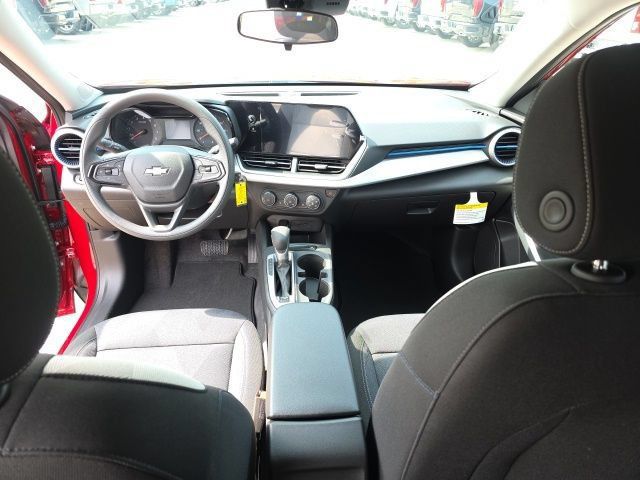 2026 Chevrolet Trax LS - 23077163 - 7