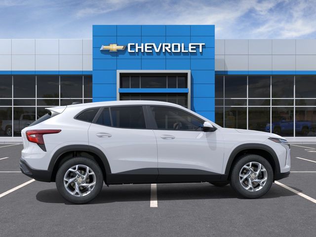 2026 Chevrolet Trax LS - 23098382 - 4