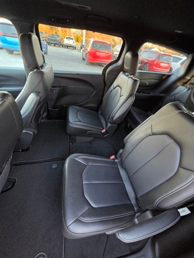 2026 Chrysler Pacifica Select FWD - 22957866 - 10