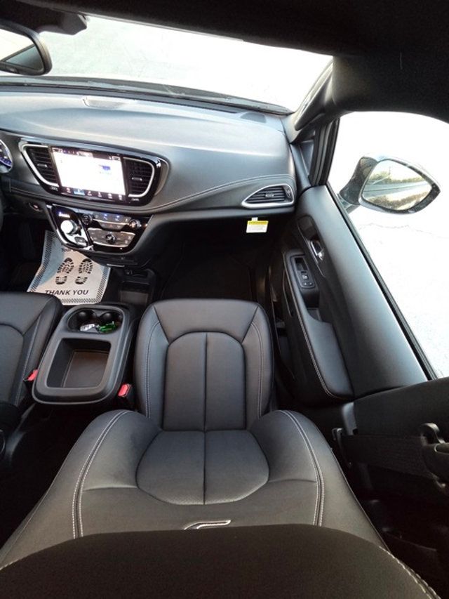 2026 Chrysler Pacifica Select FWD - 22957867 - 13