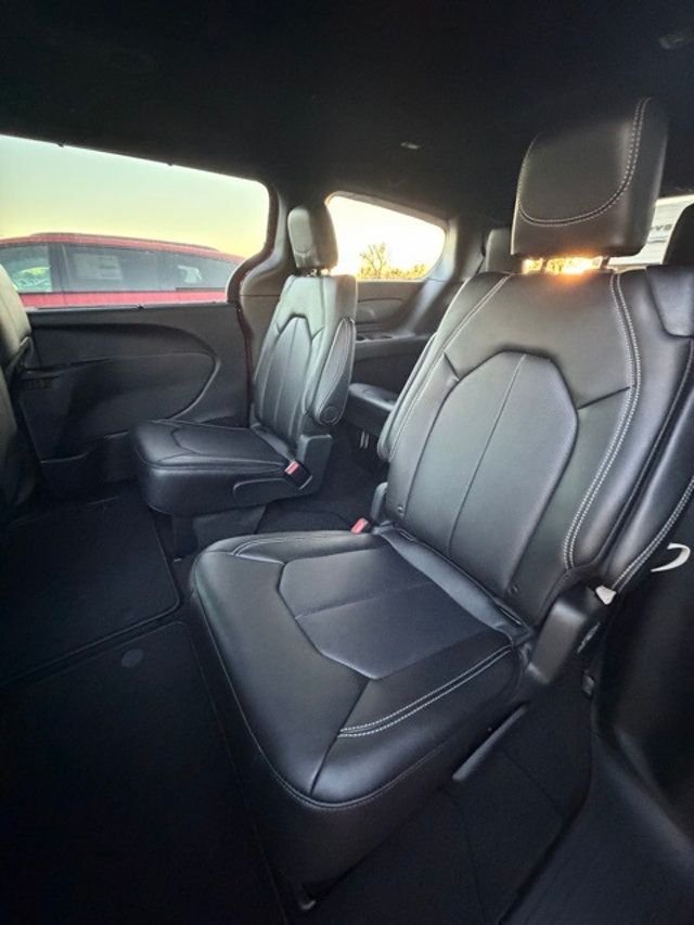 2026 Chrysler Pacifica Select FWD - 22960596 - 9