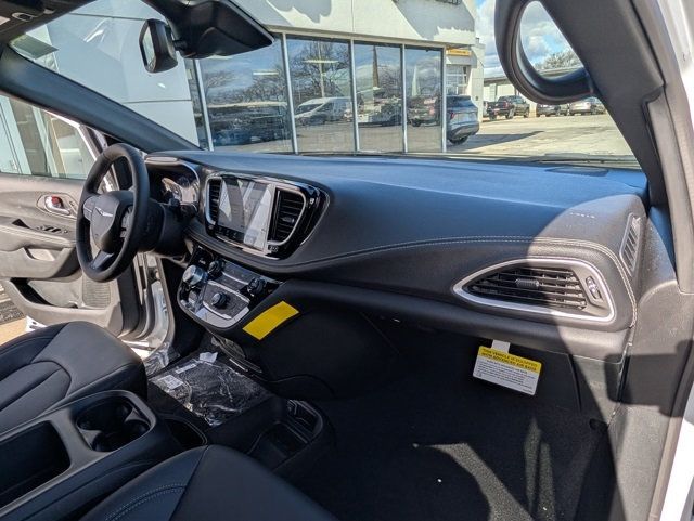 2026 Chrysler Pacifica Select FWD - 22960618 - 15