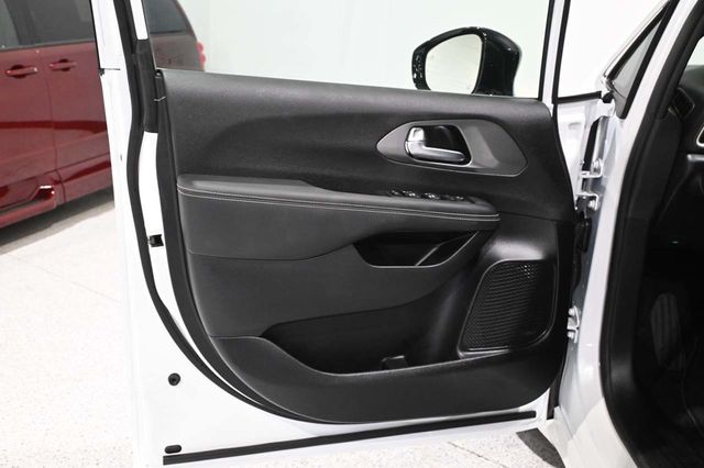 2026 Chrysler Voyager LX FWD - 23033023 - 27