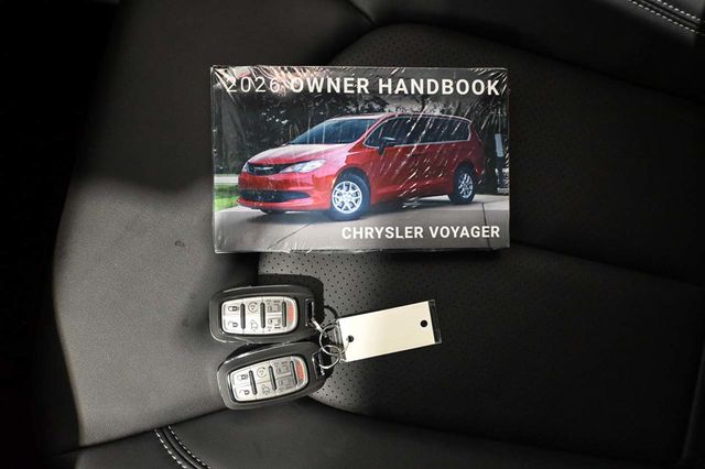 2026 Chrysler Voyager LX FWD - 23033023 - 35