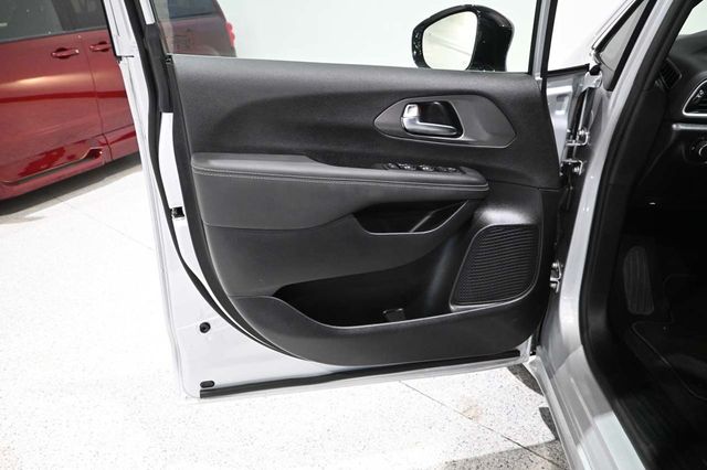2026 Chrysler Voyager LX FWD - 23033024 - 26