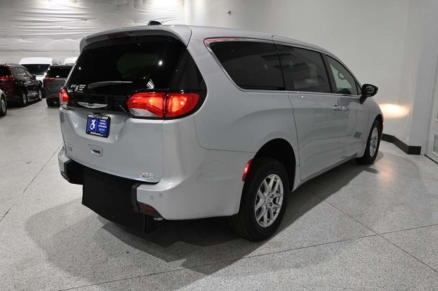 2026 Chrysler Voyager LX FWD - 23033024 - 5