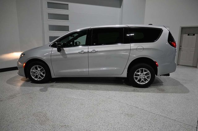 2026 Chrysler Voyager LX FWD - 23033024 - 8