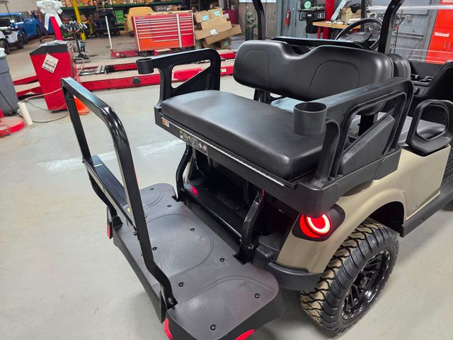 2026 E-Z-GO RXV 4 SUMMIT X ELiTE LITHIUM  - 22987518 - 28