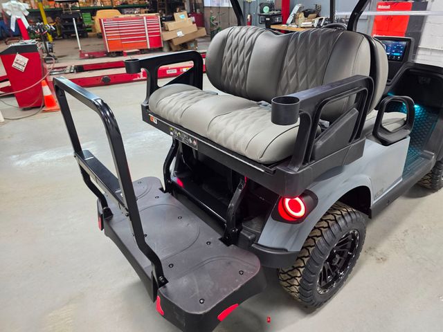 2026 E-Z-GO RXV 4 SUMMIT XT ELiTE LITHIUM  - 22987546 - 34