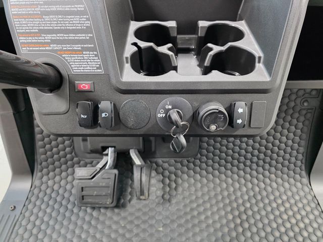 2026 E-Z-GO RXV VALOR 4 S  - 22971208 - 15