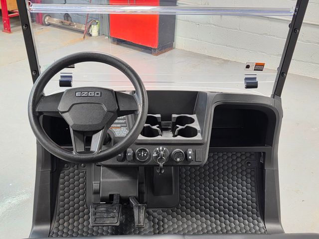 2026 E-Z-GO RXV VALOR 4 S+  - 22971191 - 17