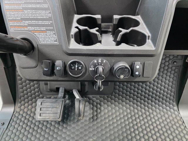 2026 E-Z-GO RXV VALOR 4 S+  - 22971191 - 18