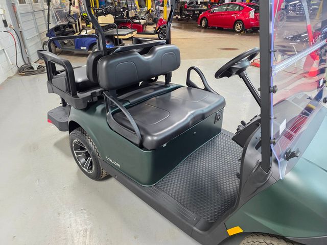2026 E-Z-GO RXV VALOR 4 S+  - 22971191 - 23