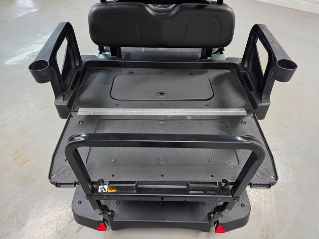 2026 E-Z-GO RXV VALOR 4 S+  - 22971191 - 28