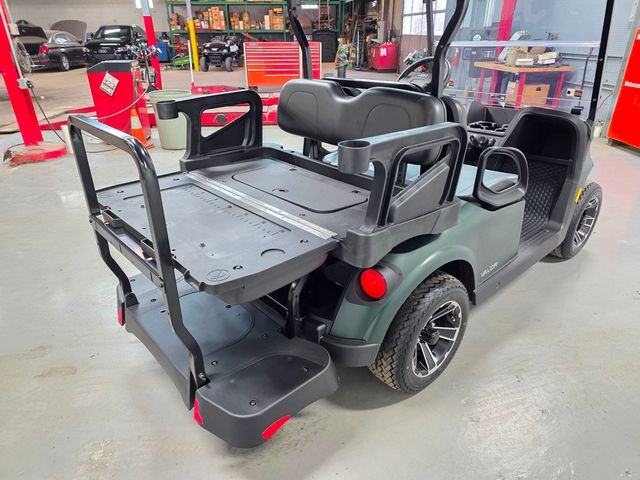 2026 E-Z-GO RXV VALOR 4 S+  - 22971191 - 31