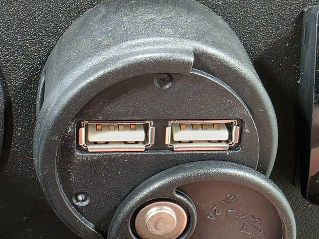 2026 E-Z-GO RXV VALOR 4 S+  - 22971196 - 16