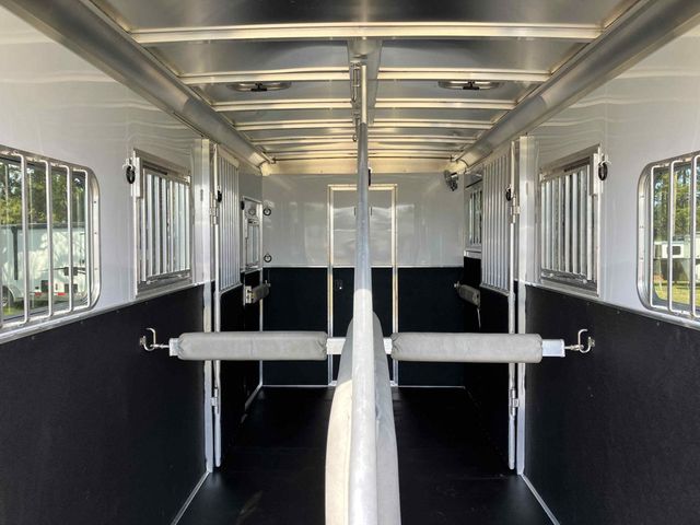 2026 Featherlite 2+1 Straight Load w/ Box Stall  - 23006425 - 10