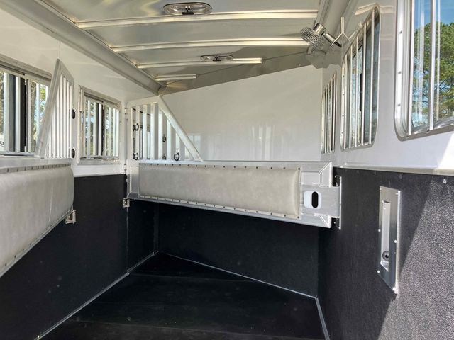 2026 Featherlite 3 Horse Slant Load 9400 Model  - 23002917 - 9