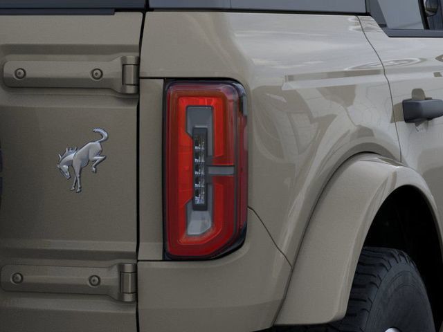 2026 Ford Bronco Outer Banks 4 Door 4x4 - 23006623 - 22