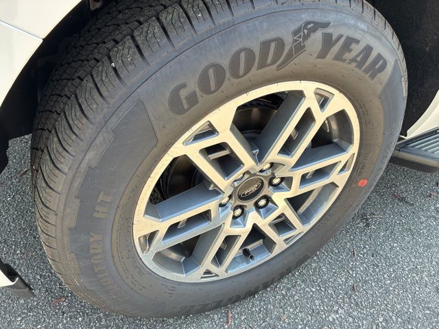 2026 Ford Expedition Active 4x2 - 22982920 - 9