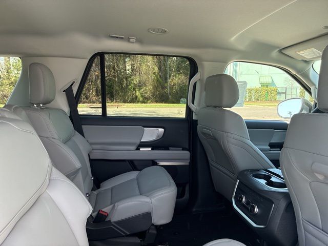 2026 Ford Expedition Active 4x2 - 22982920 - 23