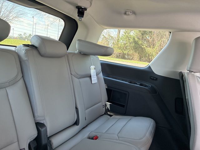 2026 Ford Expedition Active 4x2 - 22982920 - 24