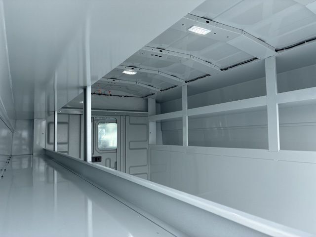 2026 Ford E-Series Cutaway Base - 22964497 - 18