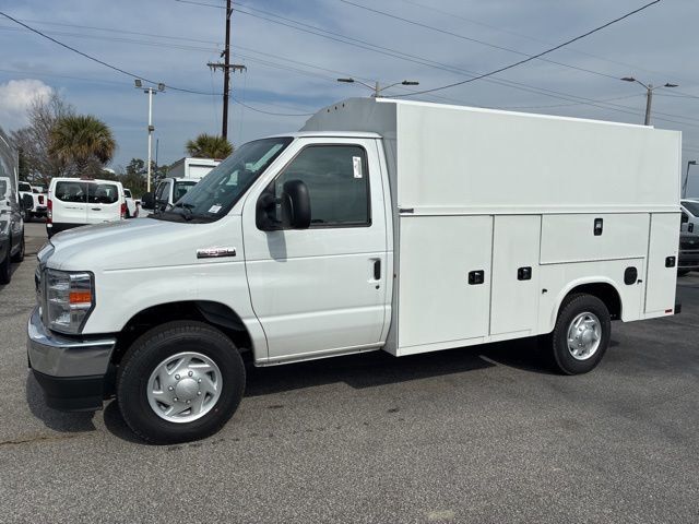 2026 Ford E-Series Cutaway Base - 22964497 - 5