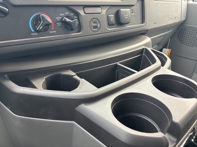 2026 Ford E-Series Cutaway Base - 22964522 - 33