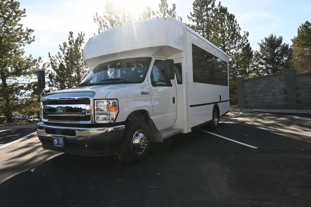 2026 Ford E-Series Cutaway E-450 SD TPSV Mobility Handicap Shuttle - 23049649 - 9