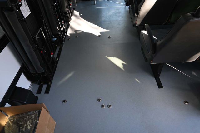 2026 Ford E-Series Cutaway E-450 SD TPSV Mobility Handicap Shuttle - 23049649 - 18