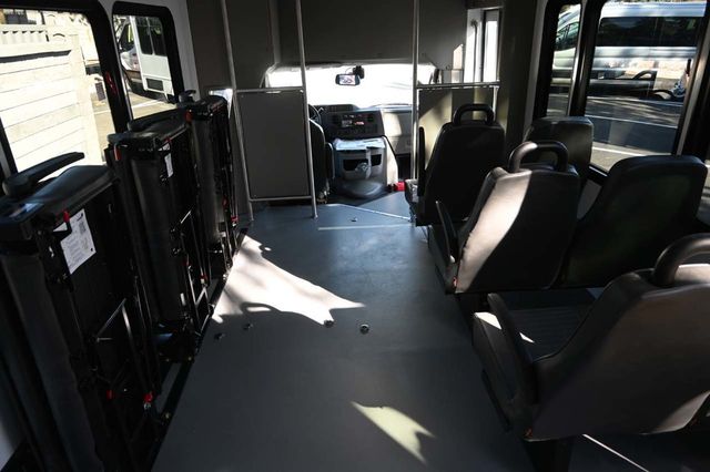 2026 Ford E-Series Cutaway E-450 SD TPSV Mobility Handicap Shuttle - 23049649 - 19