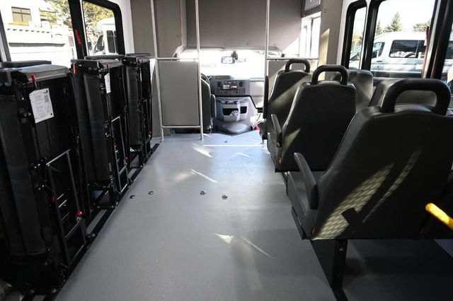 2026 Ford E-Series Cutaway E-450 SD TPSV Mobility Handicap Shuttle - 23049649 - 22