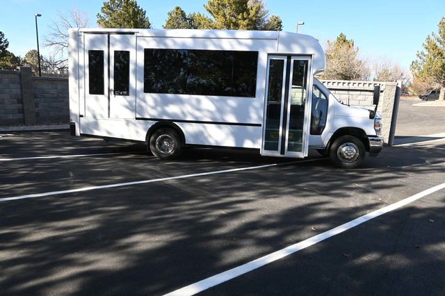 2026 Ford E-Series Cutaway E-450 SD TPSV Mobility Handicap Shuttle - 23049649 - 4
