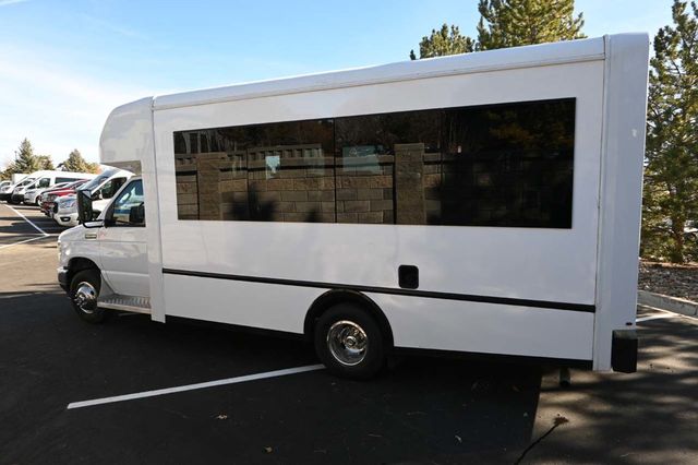 2026 Ford E-Series Cutaway E-450 SD TPSV Mobility Handicap Shuttle - 23049649 - 8