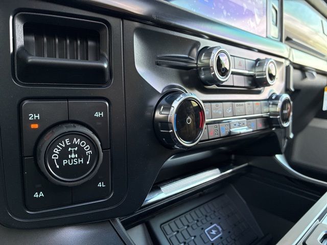 2026 Ford F-150 Lariat - 22994192 - 33