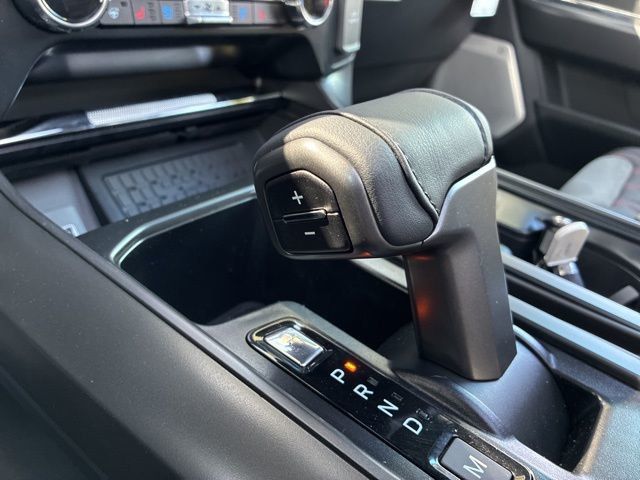 2026 Ford F-150 Lariat - 22994192 - 34