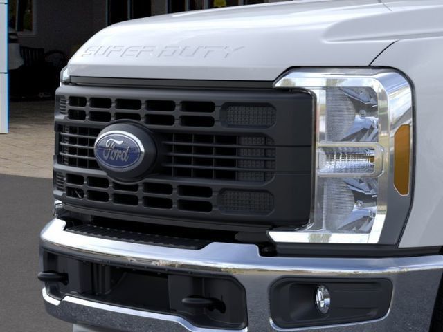 2026 Ford Super Duty F-250 SRW XL 2WD Reg Cab 8' Box - 23031299 - 16