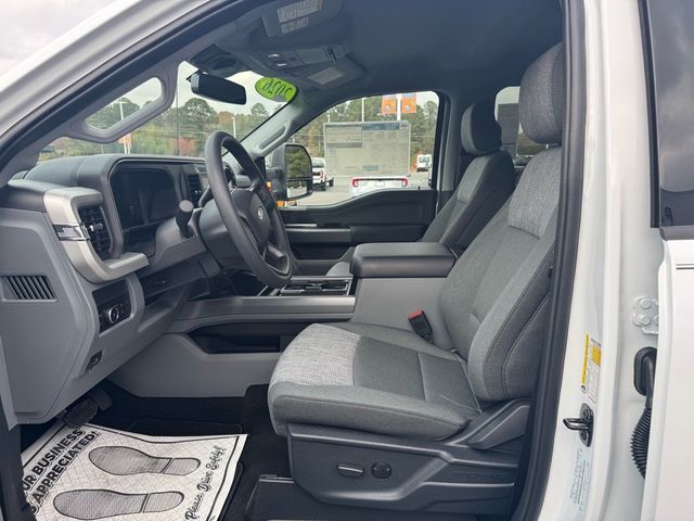 2026 Ford Super Duty F-350 DRW XLT 4WD Crew Cab 8' Box - 22968824 - 9