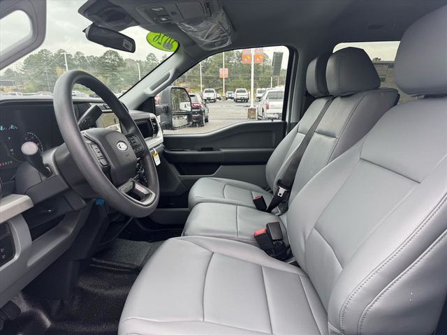 2026 Ford Super Duty F-350 DRW Cab-Chassis  - 22956775 - 9