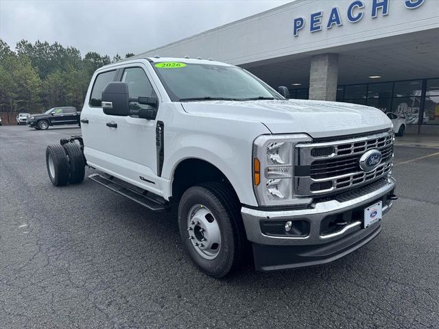 2026 Ford Super Duty F-350 DRW Cab-Chassis  - 22956775 - 1
