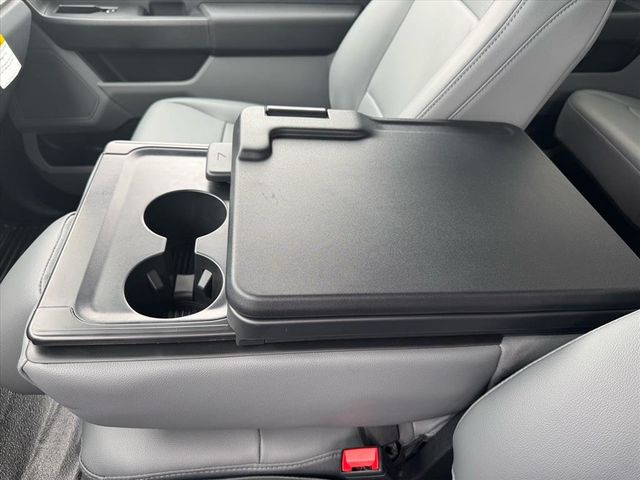 2026 Ford Super Duty F-350 DRW Cab-Chassis  - 22956775 - 24